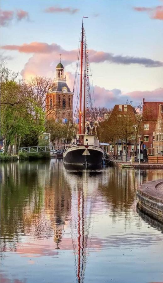 Airbnb 'Logeren Aan Het Plein' In Het Centrum Van Meppel Exterior foto